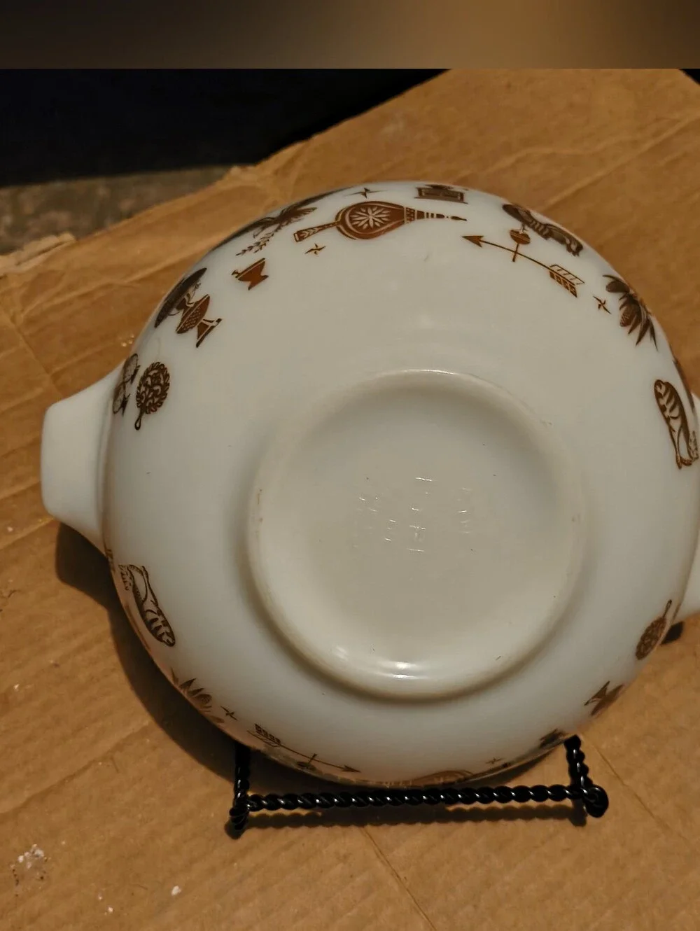 Early Pyrex Cinderella Mixing Bowl